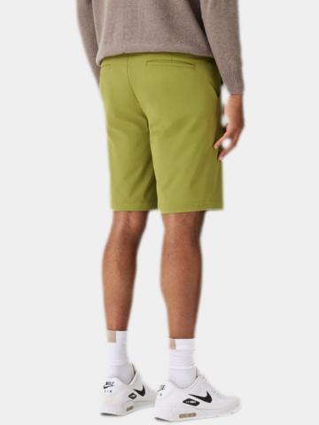 Macade Golf Four-Way Stretch Shorts Bermuda Hose grün